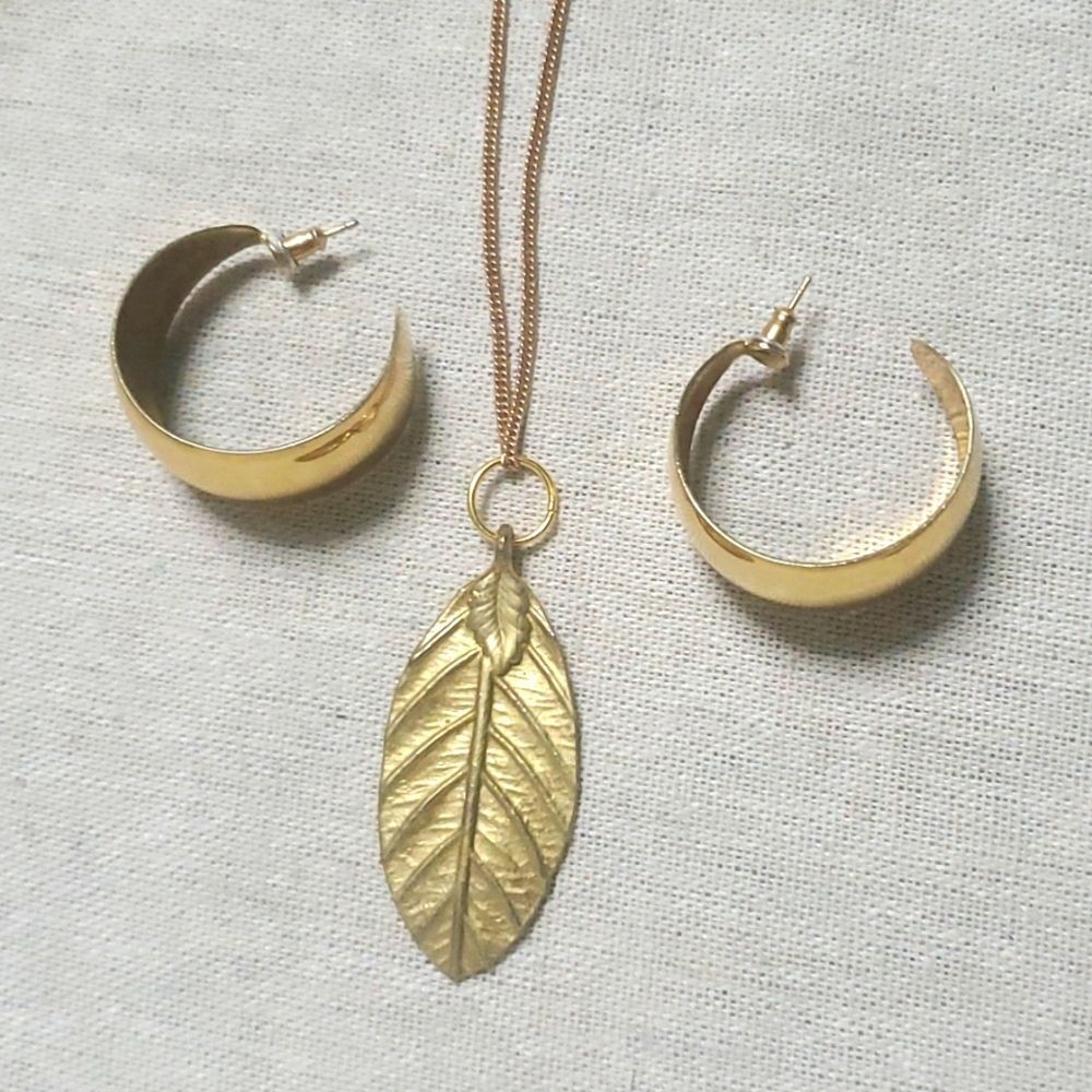 Vintage Gold Jewelry Set